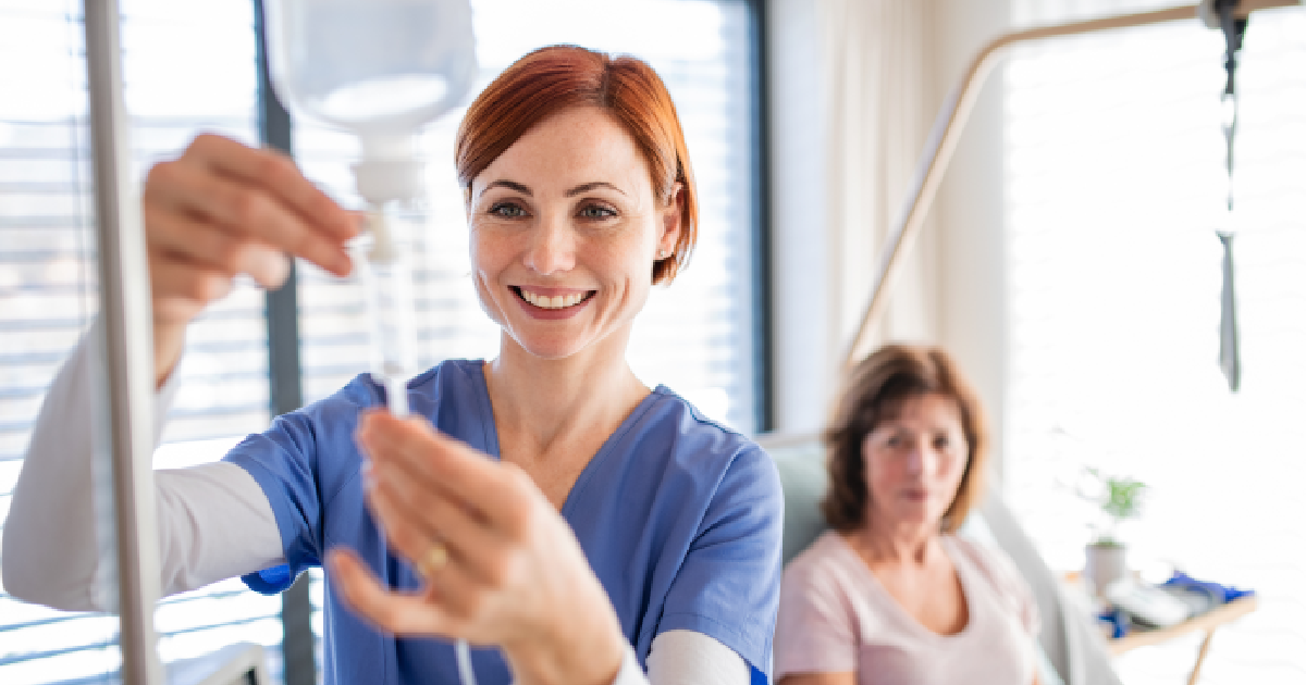 Nurse injecting IV Therapy to women in Wichita Falls, TX